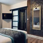 Hotel Le Confidentiel &