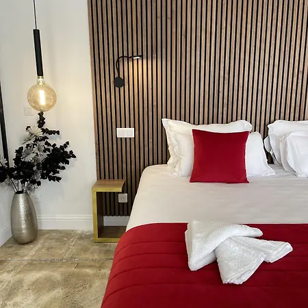 Hotel Le Confidentiel & 4*