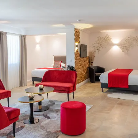 Le Confidentiel & Hotel