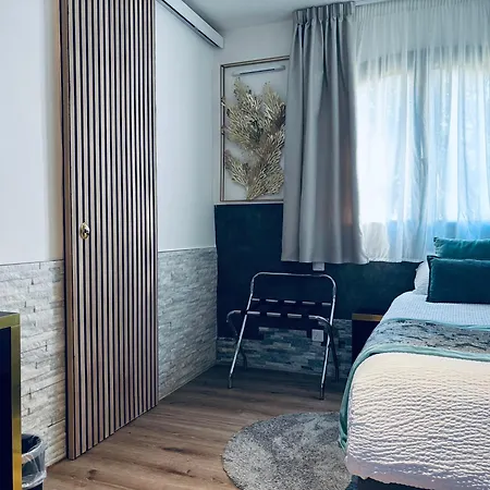 Le Confidentiel & 4* Saint-Raphael (Var)