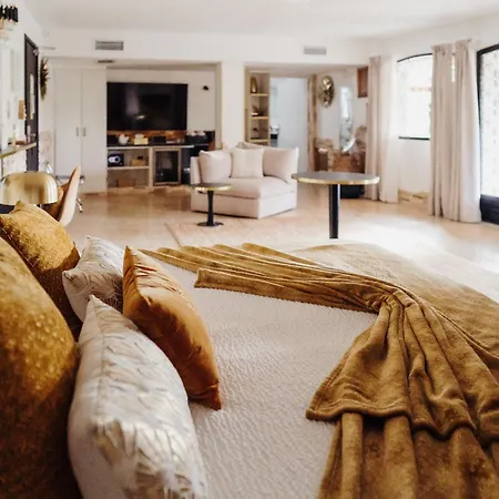 Le Confidentiel & 4* Saint-Raphaël