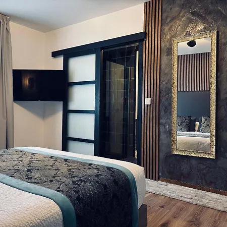 Hotel Le Confidentiel &